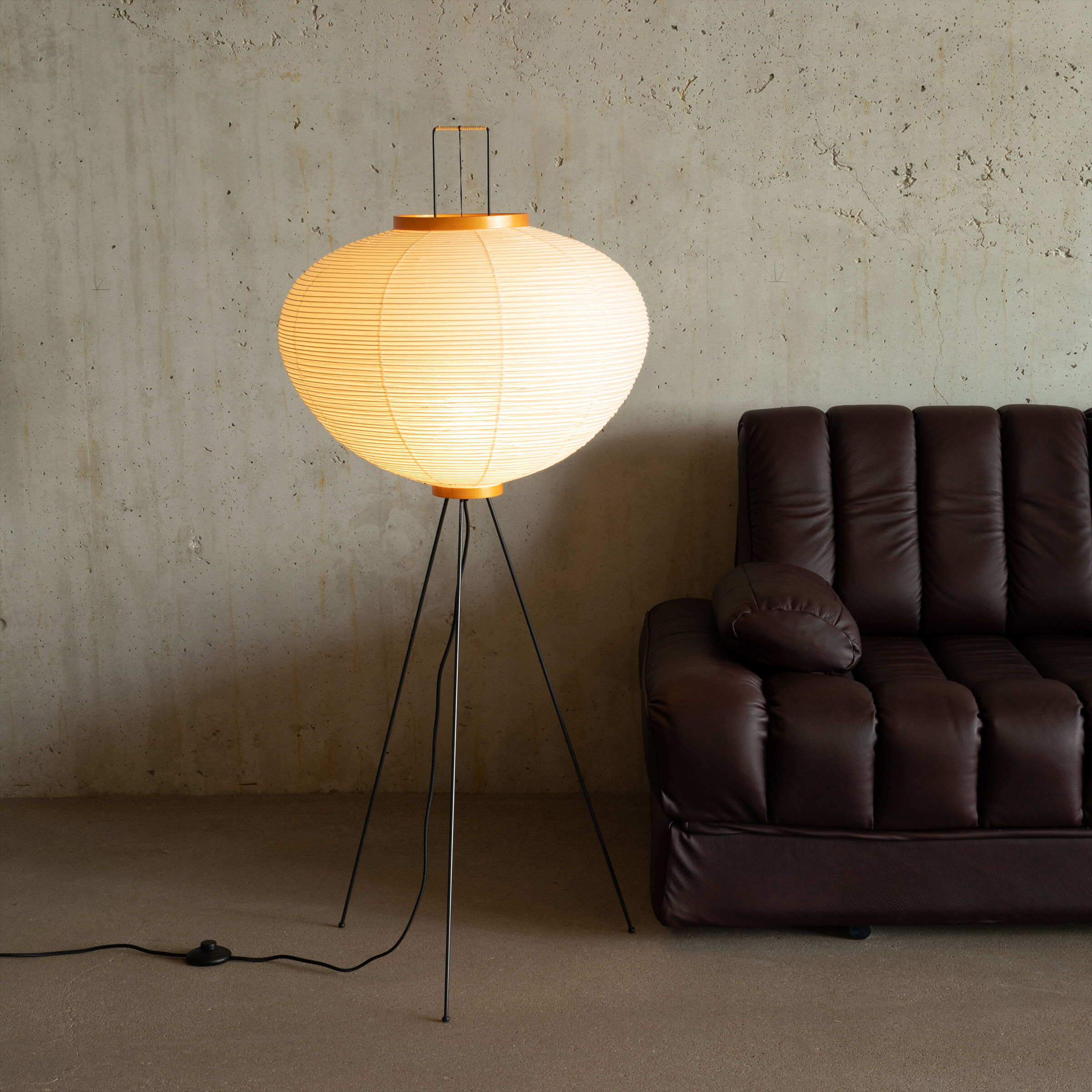 Lampadaire Isamu Noguchi Modèle 10A Akari fabriquée à la main par Ozeki