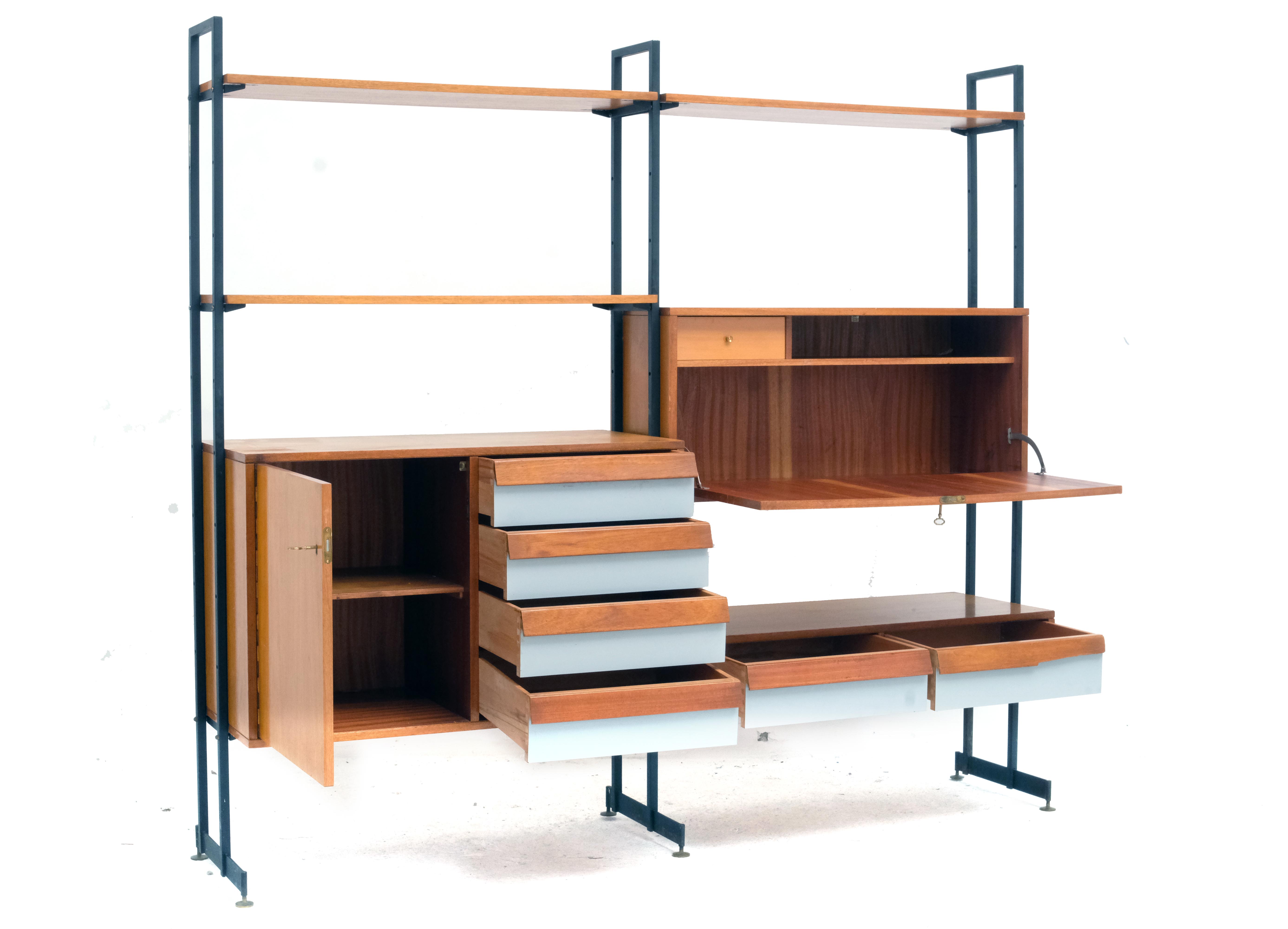 Free standing wall unit by 'Val Dera', Italy 1950's