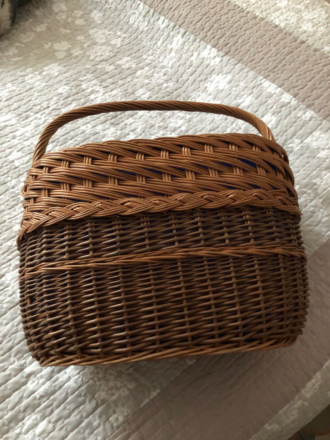 Wicker basket