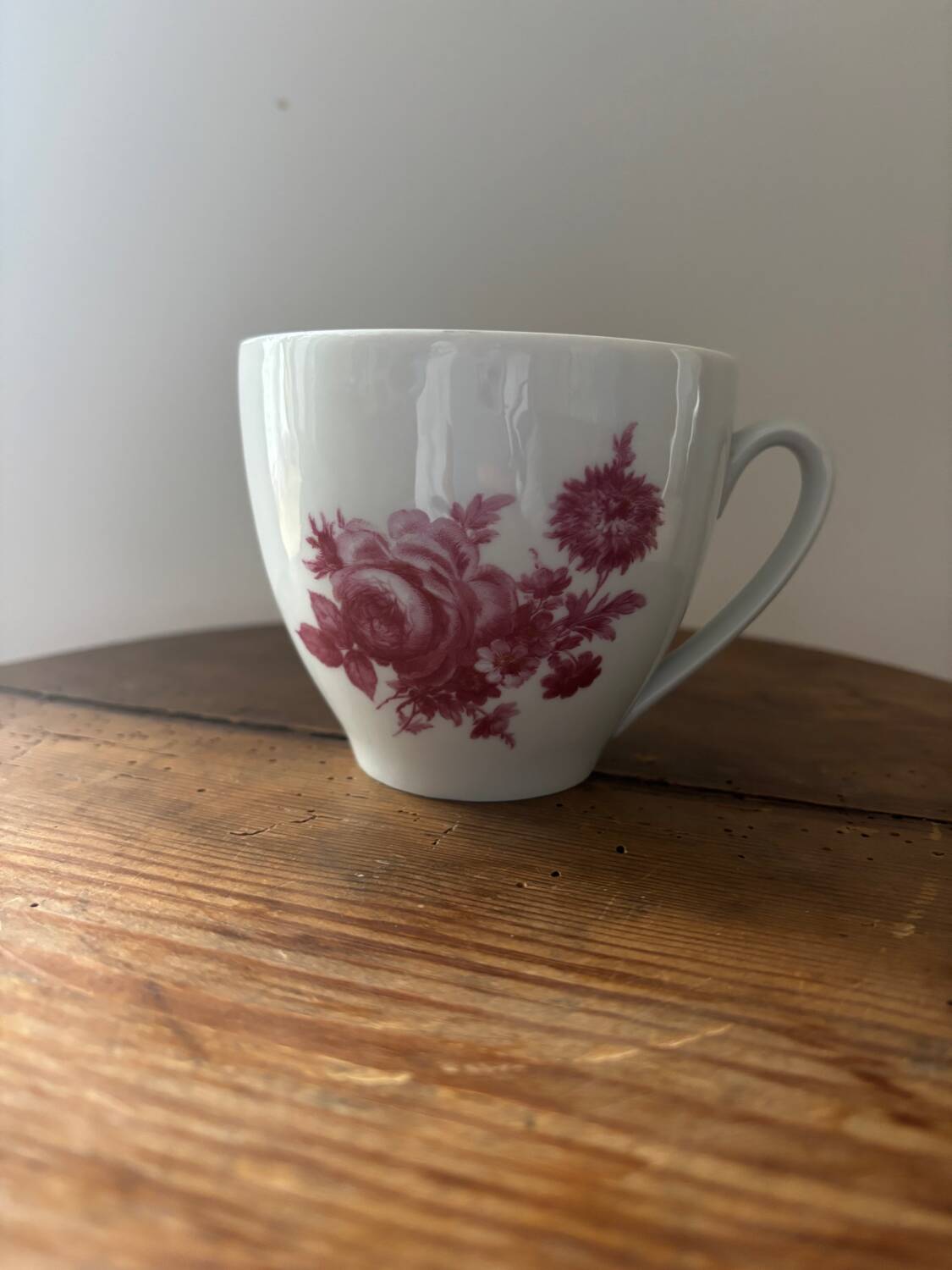 Superb Singer Limoges pink floral porcelain cup
