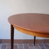 Scandinavian round table