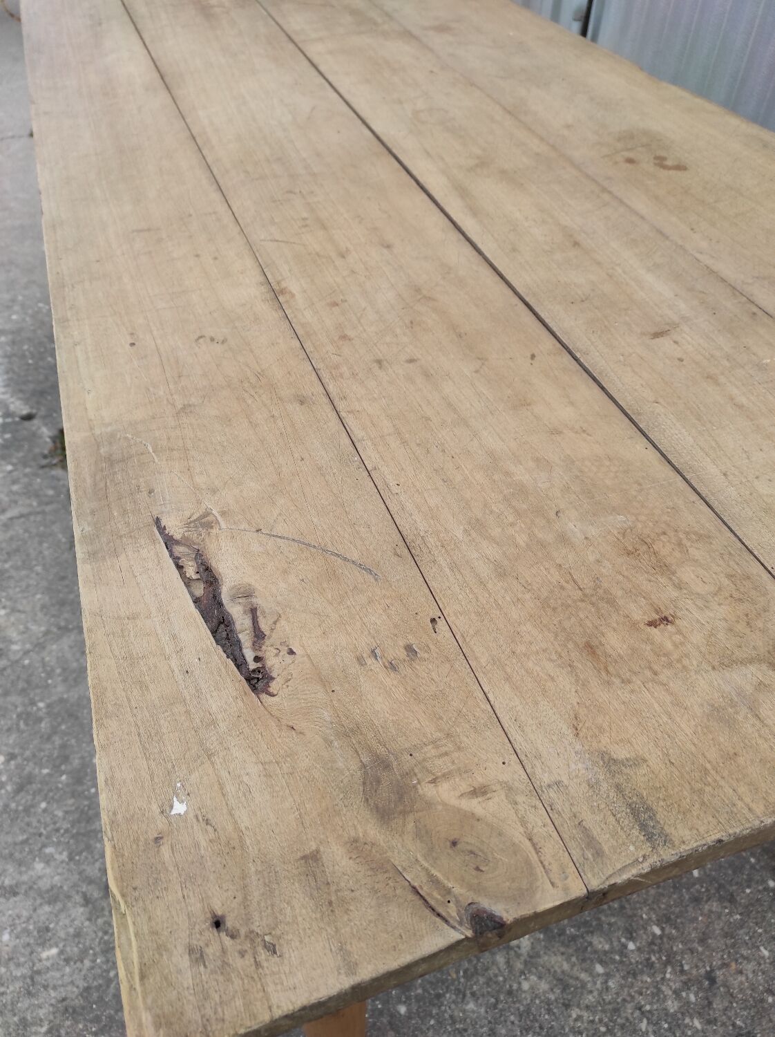 Farmhouse table turned foot and light wood 250cm