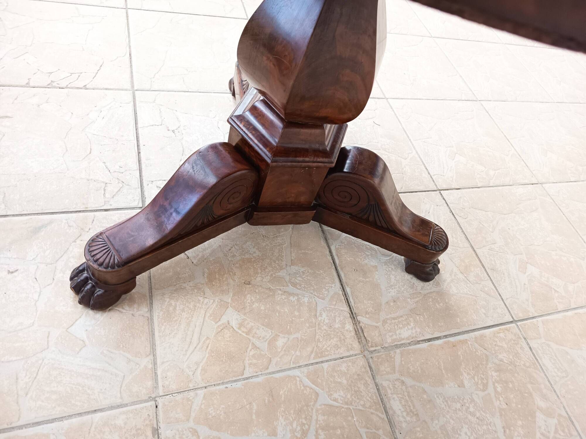 Empire side table in mahogany