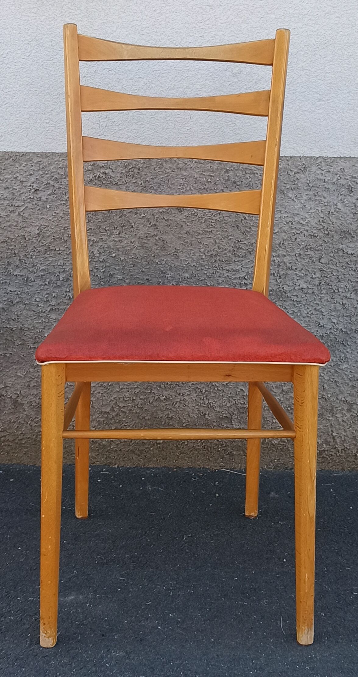 Set of 6 chairs and 2 vintage armchairs