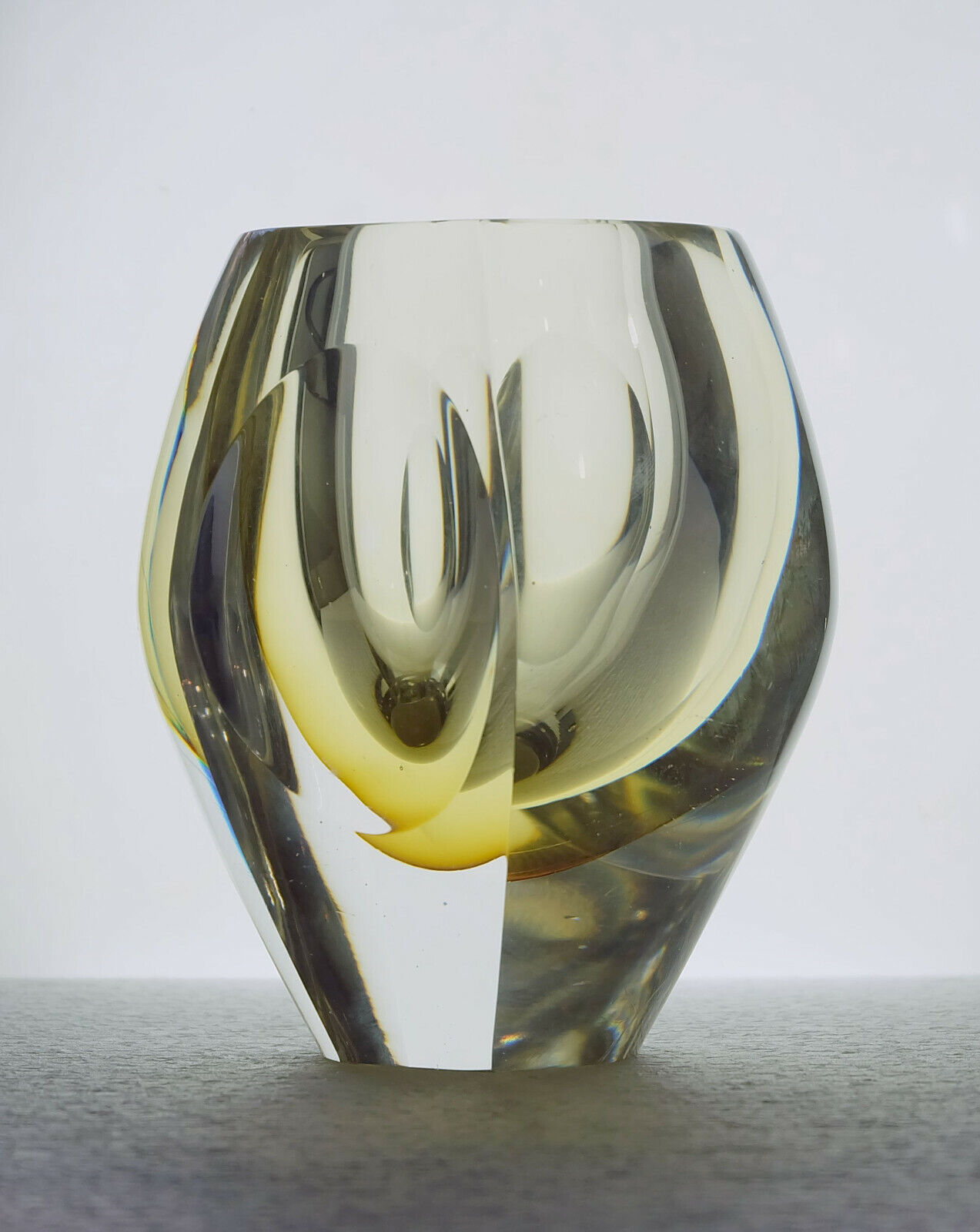 Vase de Mona Morales Schildt pour Kosta, Suède 1950