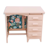 Desk pink nude