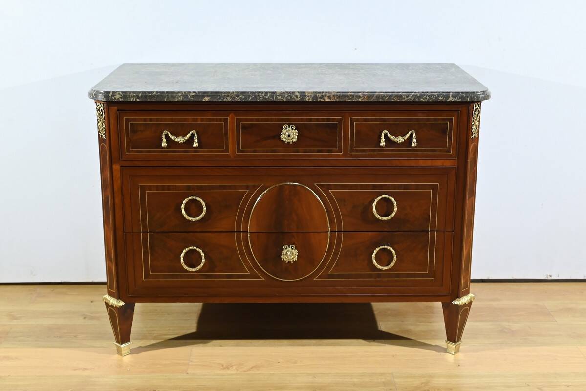 Rare mahogany commode, Louis XVI period – 2nd half of the 18th century.