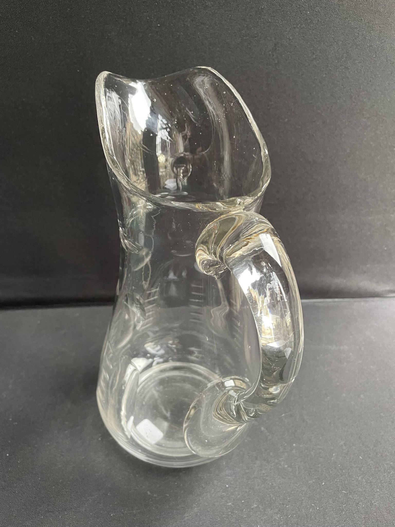 Broc verre soufflé et taillé XIXème
