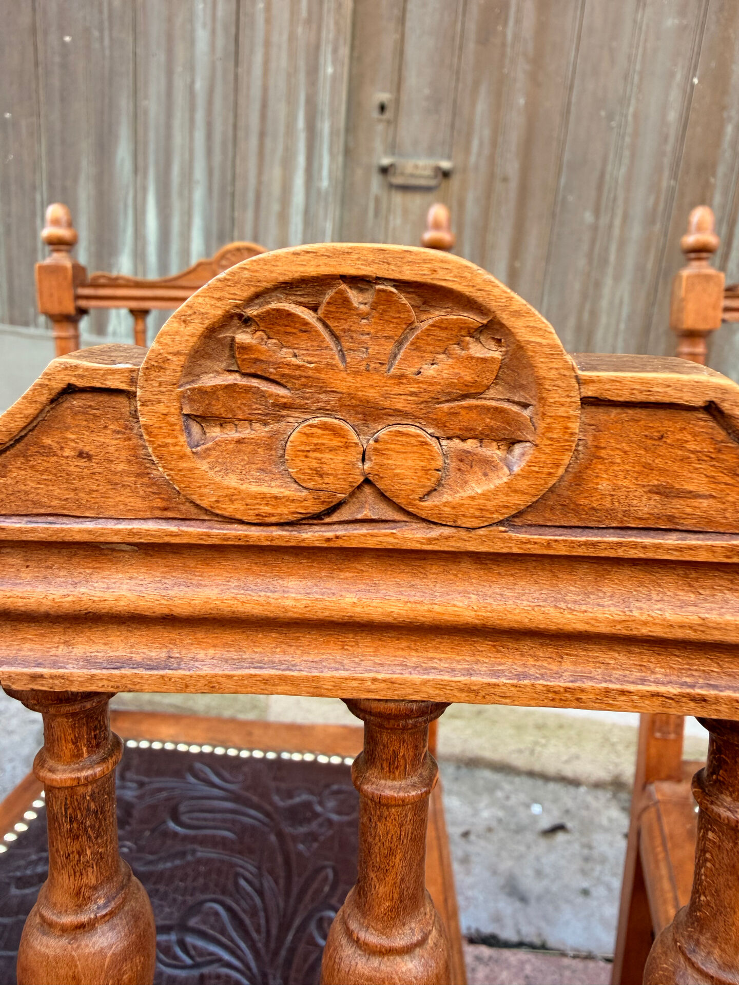Set of 6 antique turned wooden chairs with embossed leather seats.
