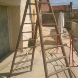 Double old painter stepladder