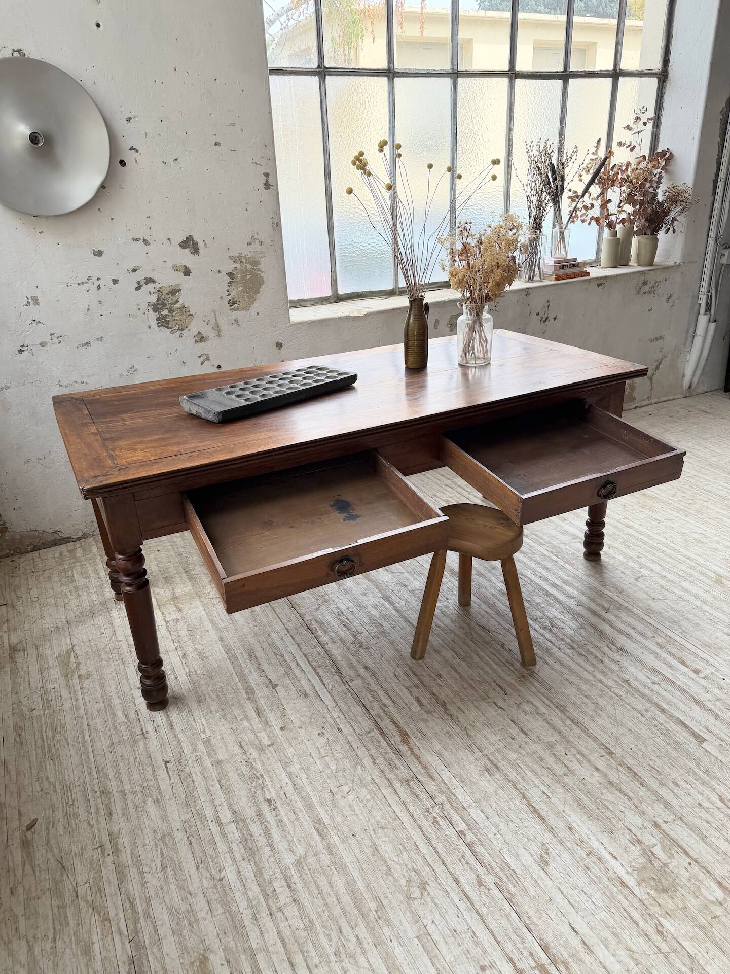 Table de ferme ou table de drapier noyer massif 1900