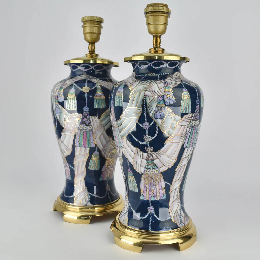 1980s set of Chinese porcelain table lamps