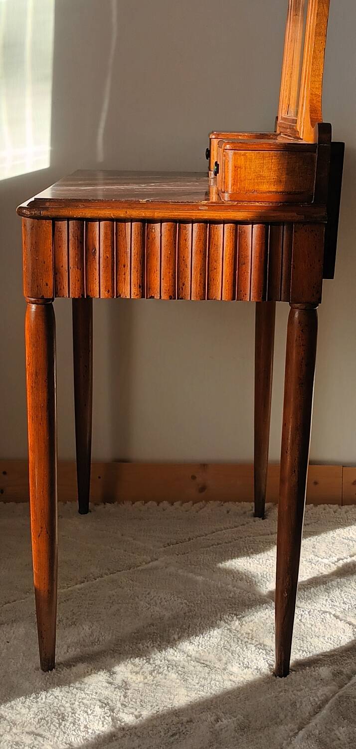 Retro cherry wood marble hairdresser