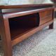Table basse carrée bois massif plateau avec verre noir 100x100 cm