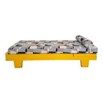 German Bauhaus Yellow Daybed, 1920s