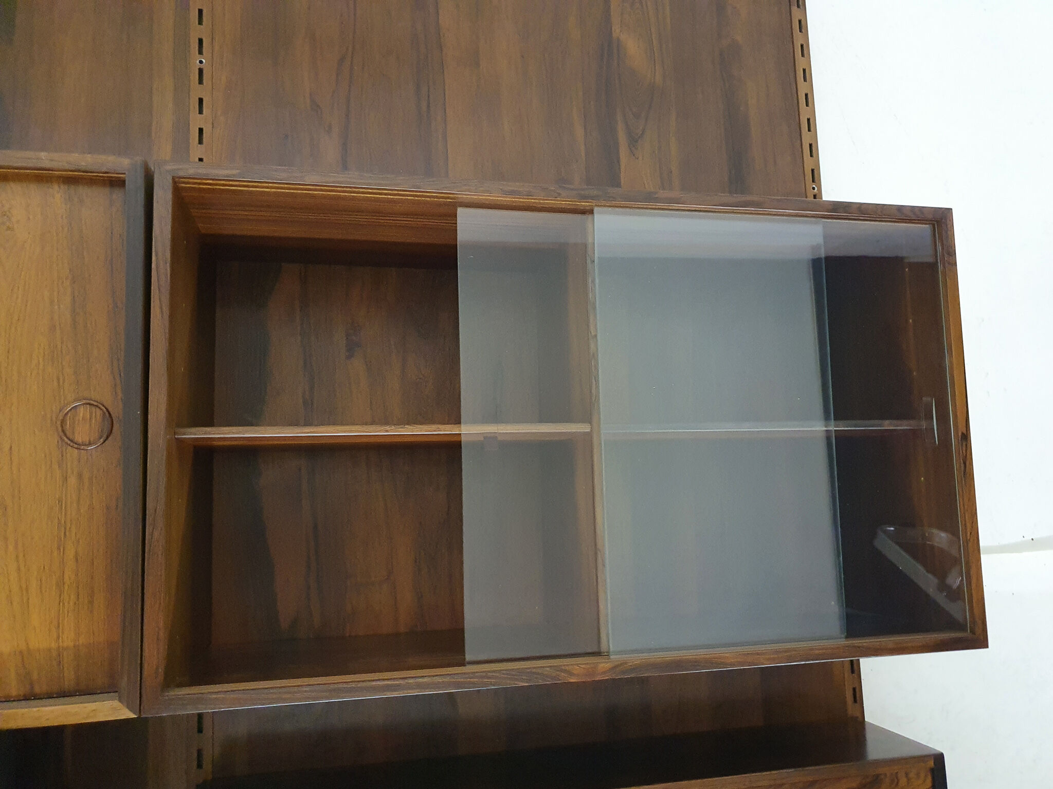 Bibliothèque murale en palissandre par Kai Kristiansen pour Feldballes Mobelfabrik, Danemark années 1950