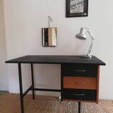Vintage desk completely revisits 70