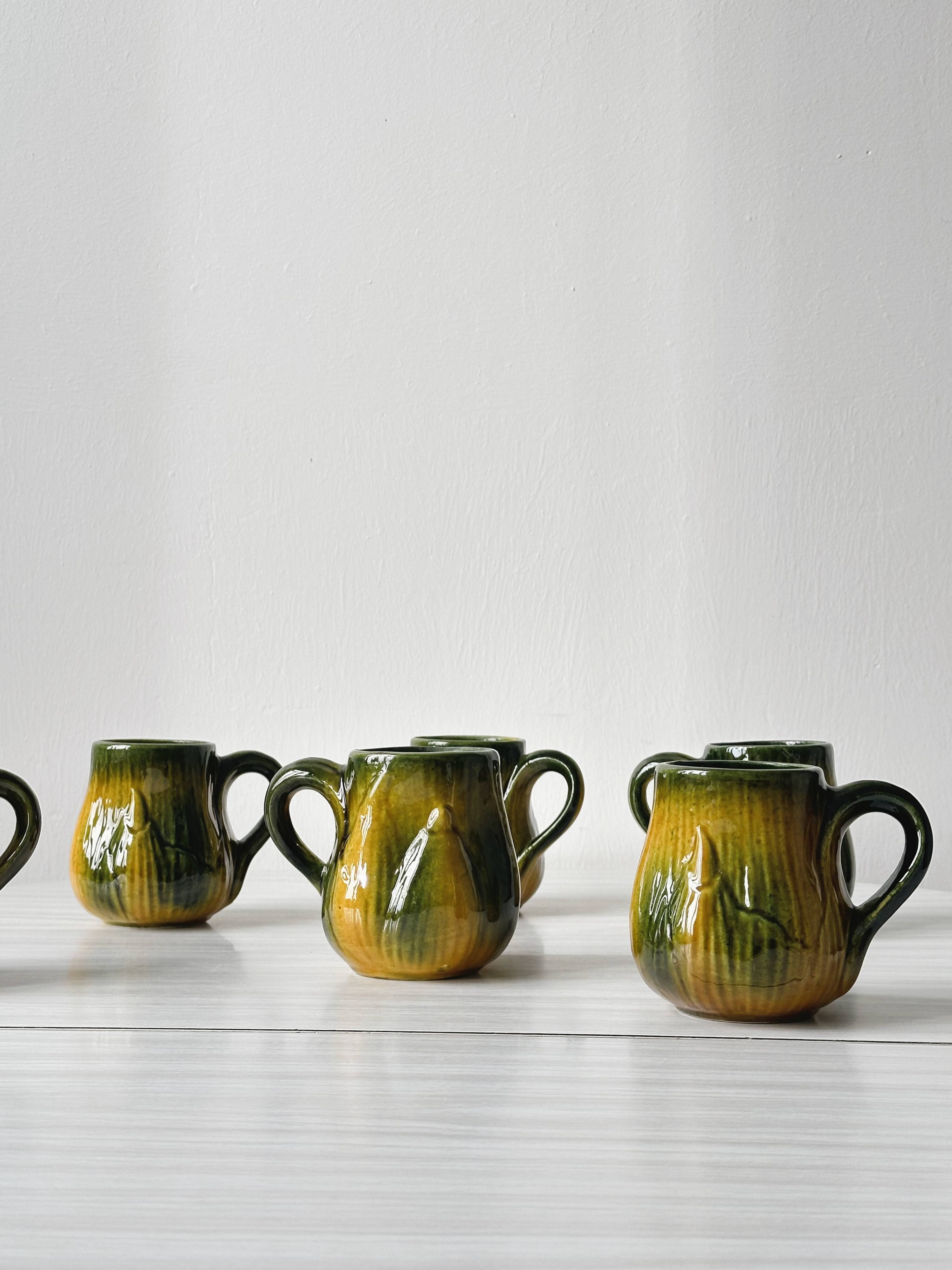 Cups - vintage country style mugs