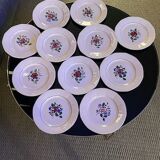Set of 11 Digoin Sarreguemines plates