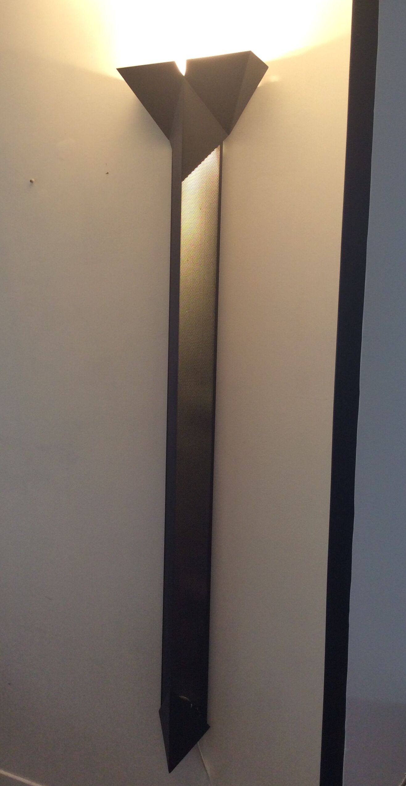 Vintage 80 wall lamp in perforated metal