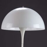 Floor lamp "Panthella" white Verner Panton of the 1970s