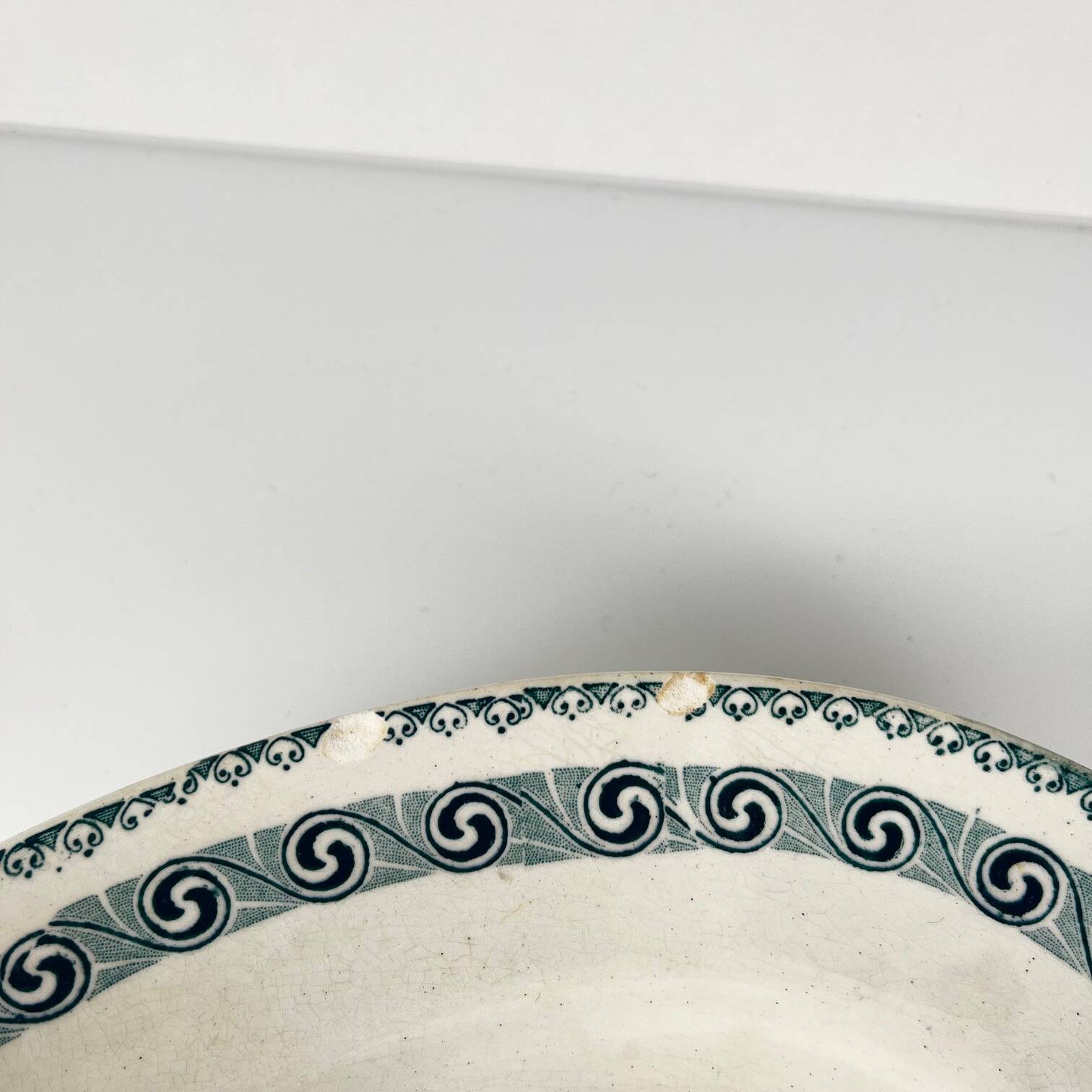 Large oval dish "Rachel" Moulins des loups & Hamage, iron earth, 20th century