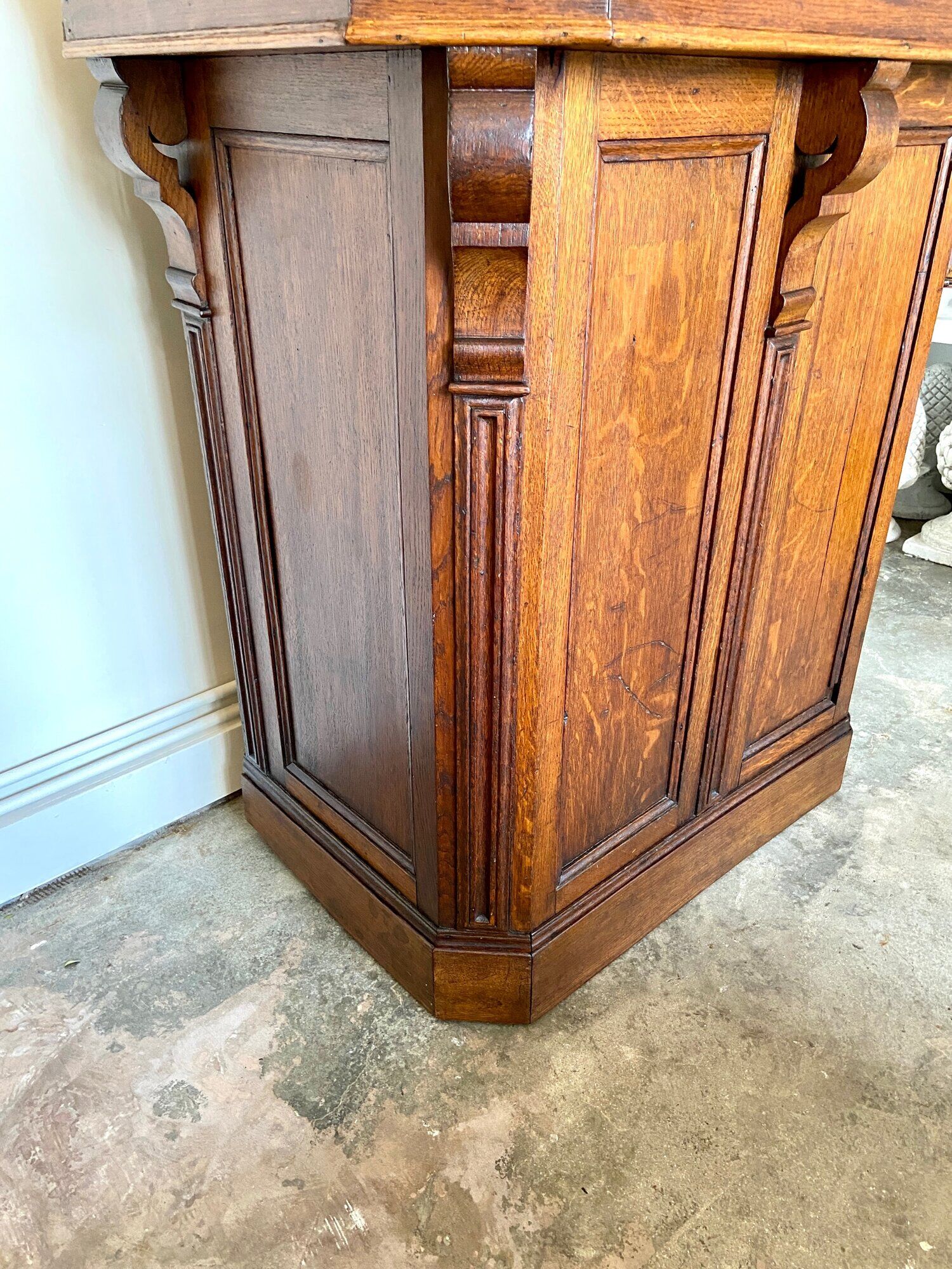 Counter, reception furniture in solid wood early twentieth century