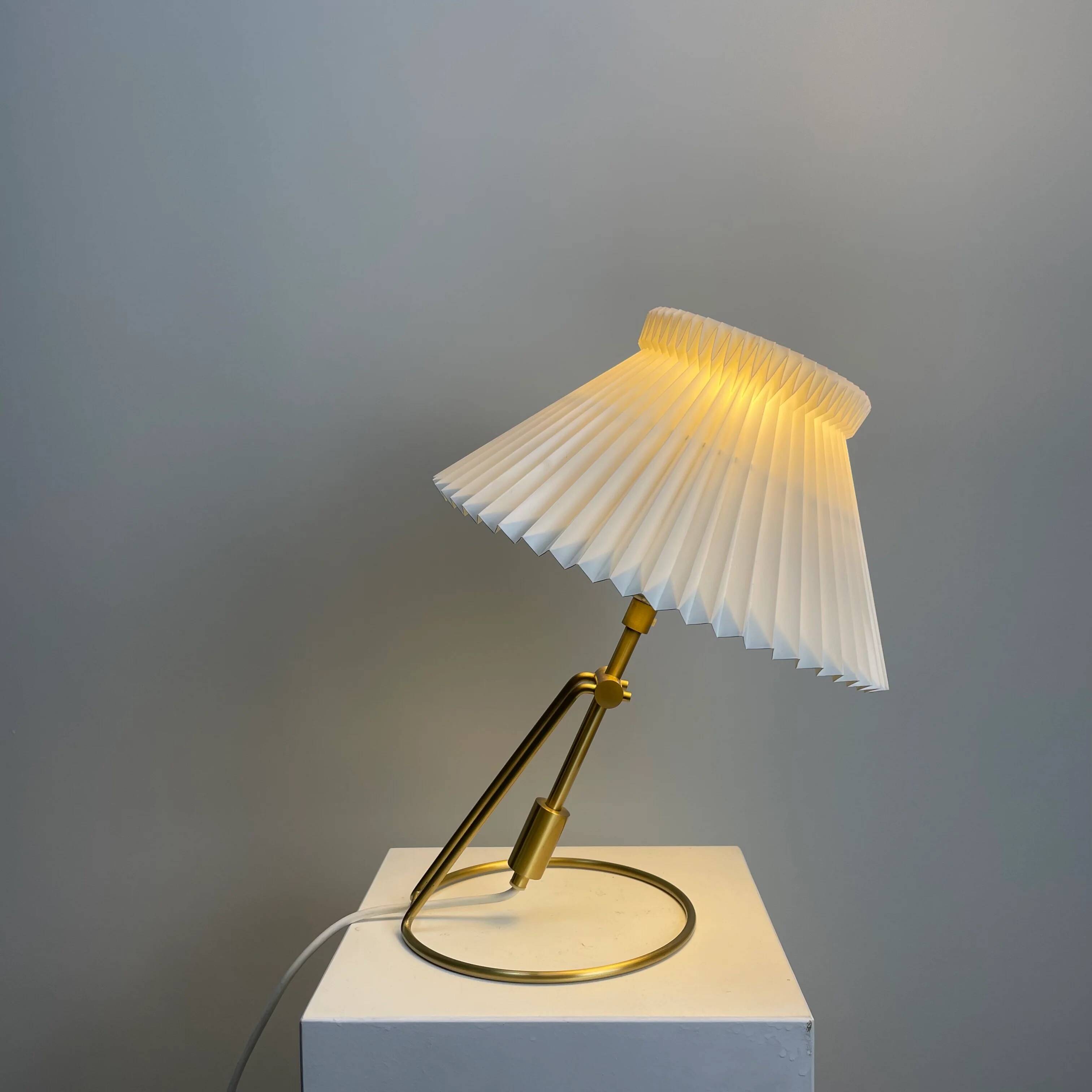 Table lamp Le Klint model 305 by Christian Hvidt 1970
