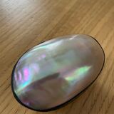 Mother-of-pearl box in the shape of a shell