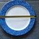 Service plate with blue marbled decoration – 27 cm