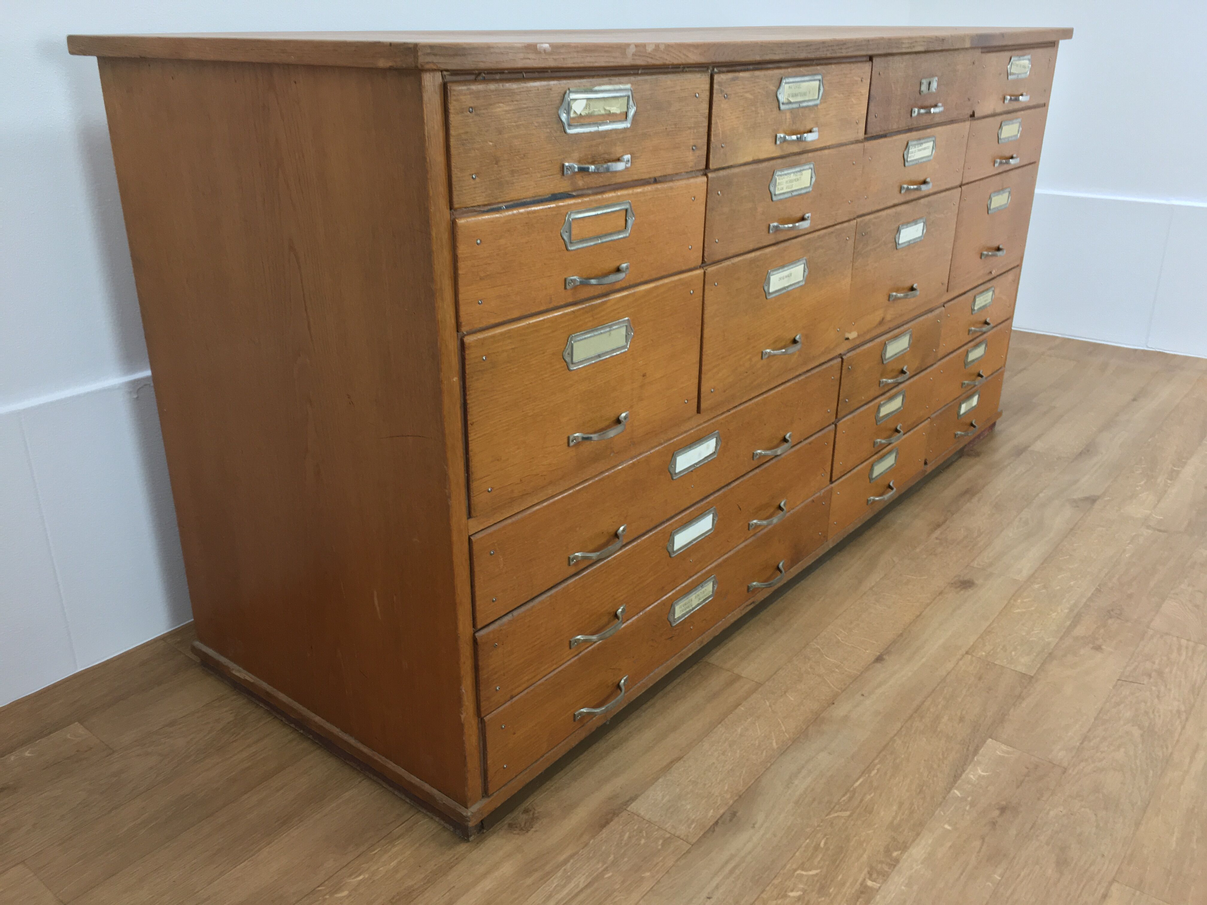 Craft furniture, drawer counter, oak