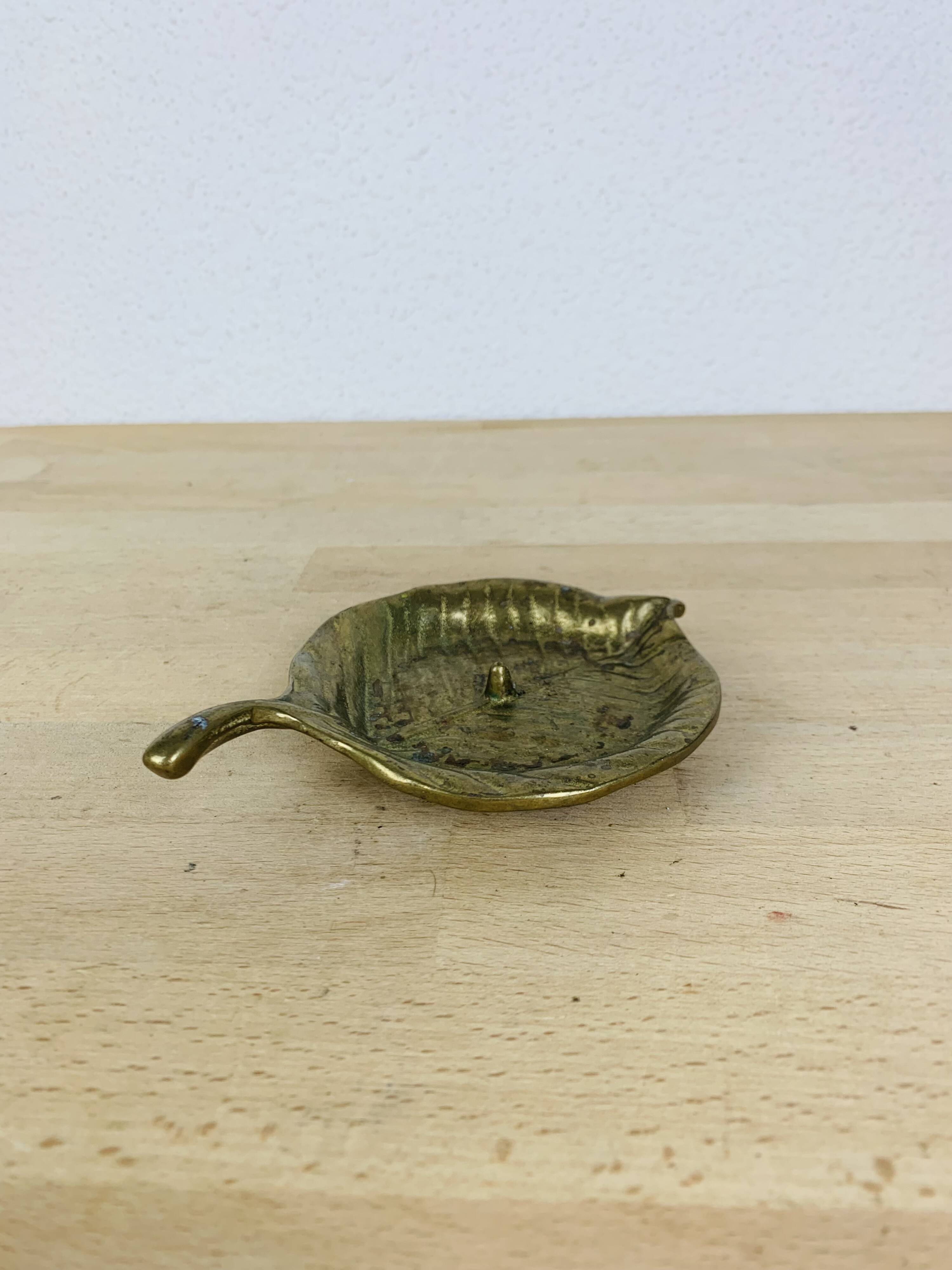 Vintage leaf gold brass candle holder