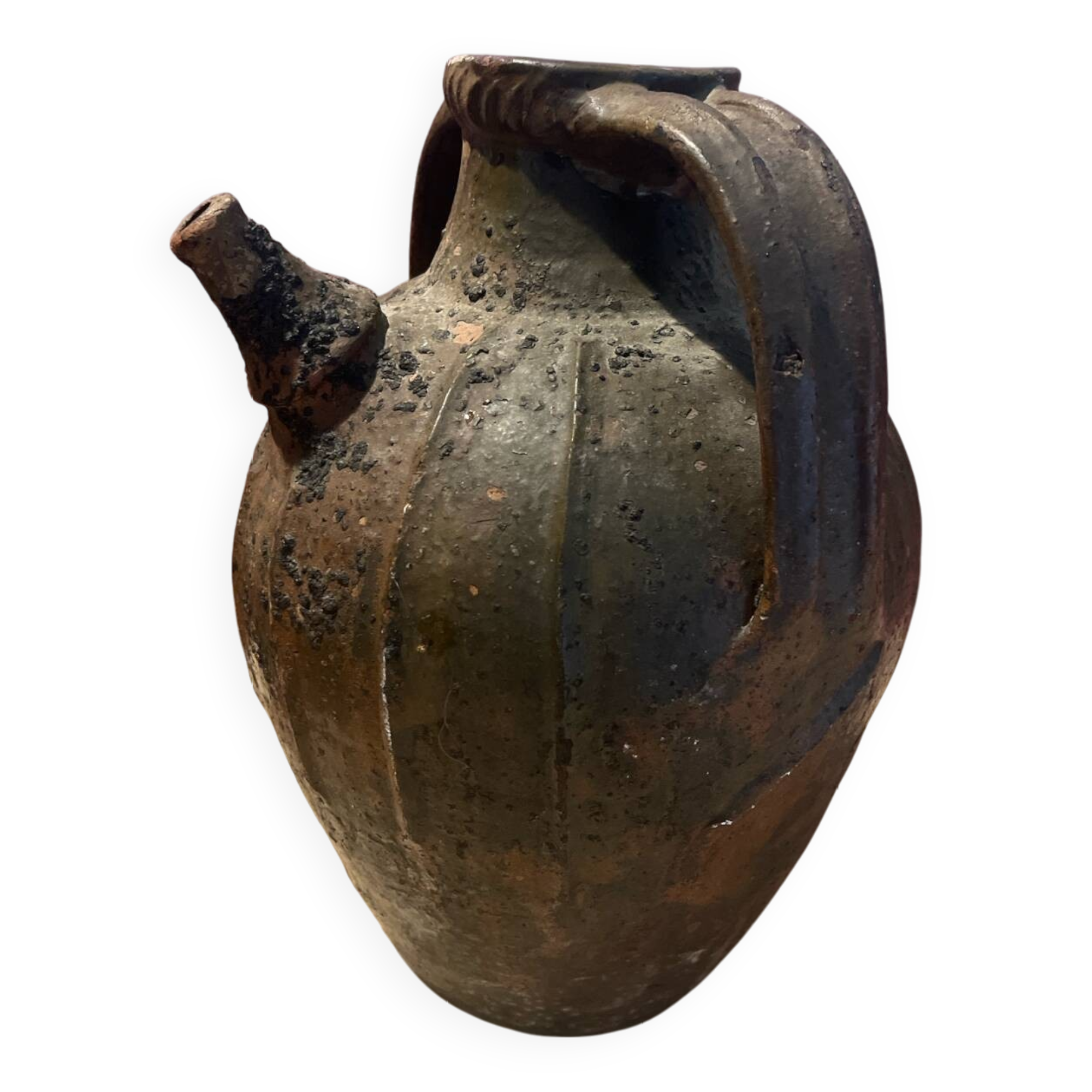 Antique jug with a very patina