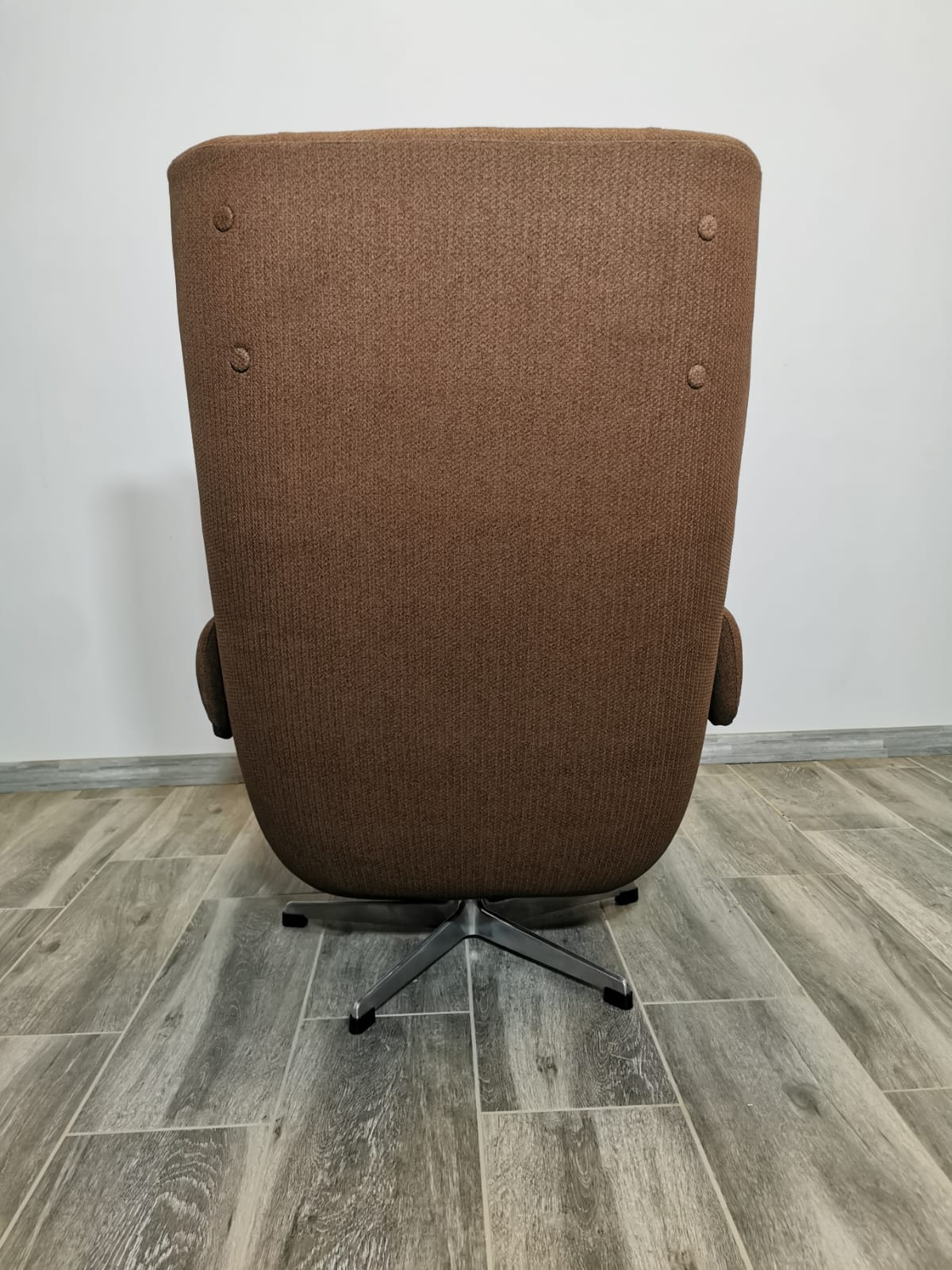 Vintage swivel chair from up zavody rousinov