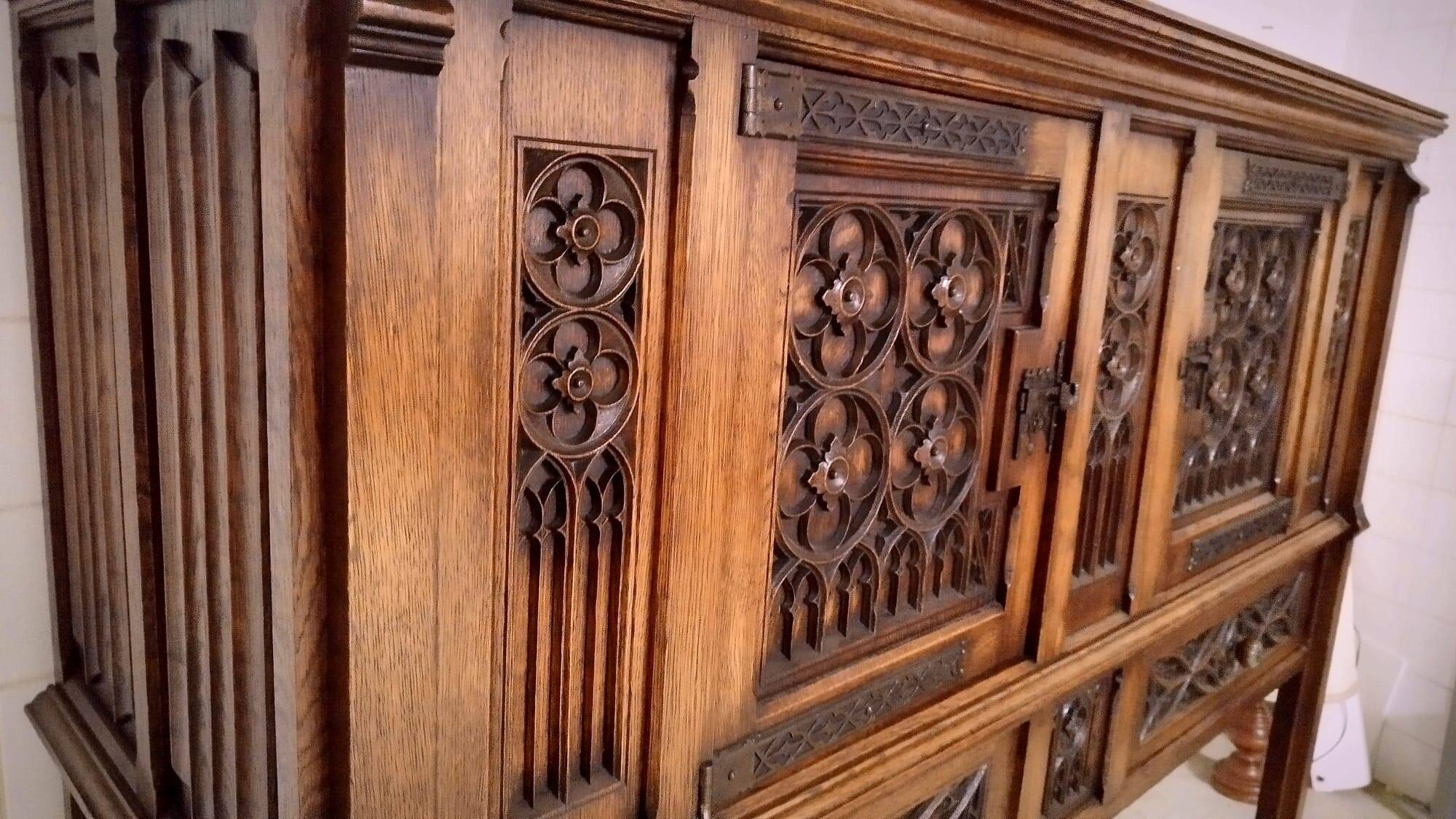 Gothic sideboard in oak and walnut – French school, 19th century