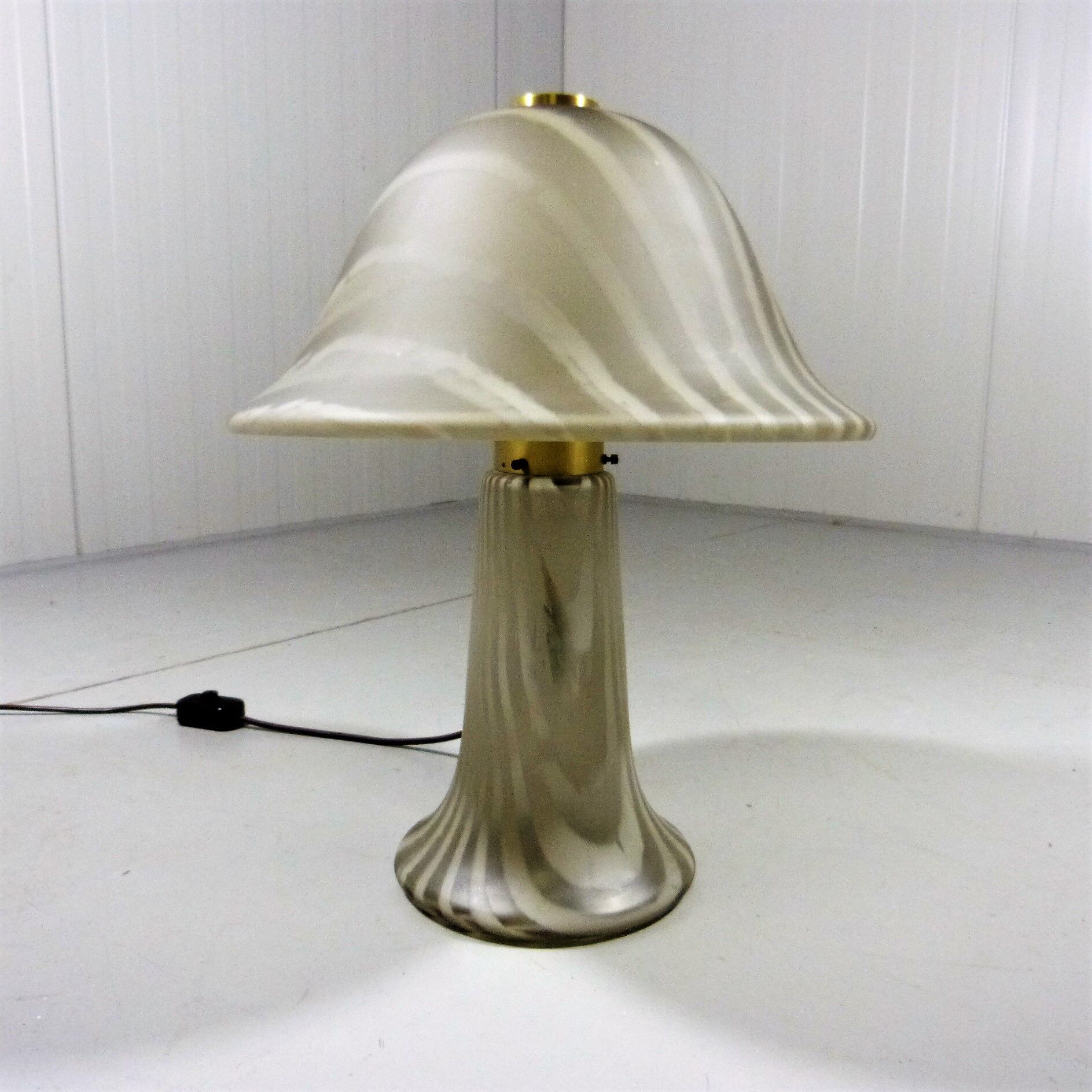 Peill & Putzler glass mushroom table lamp, Germany