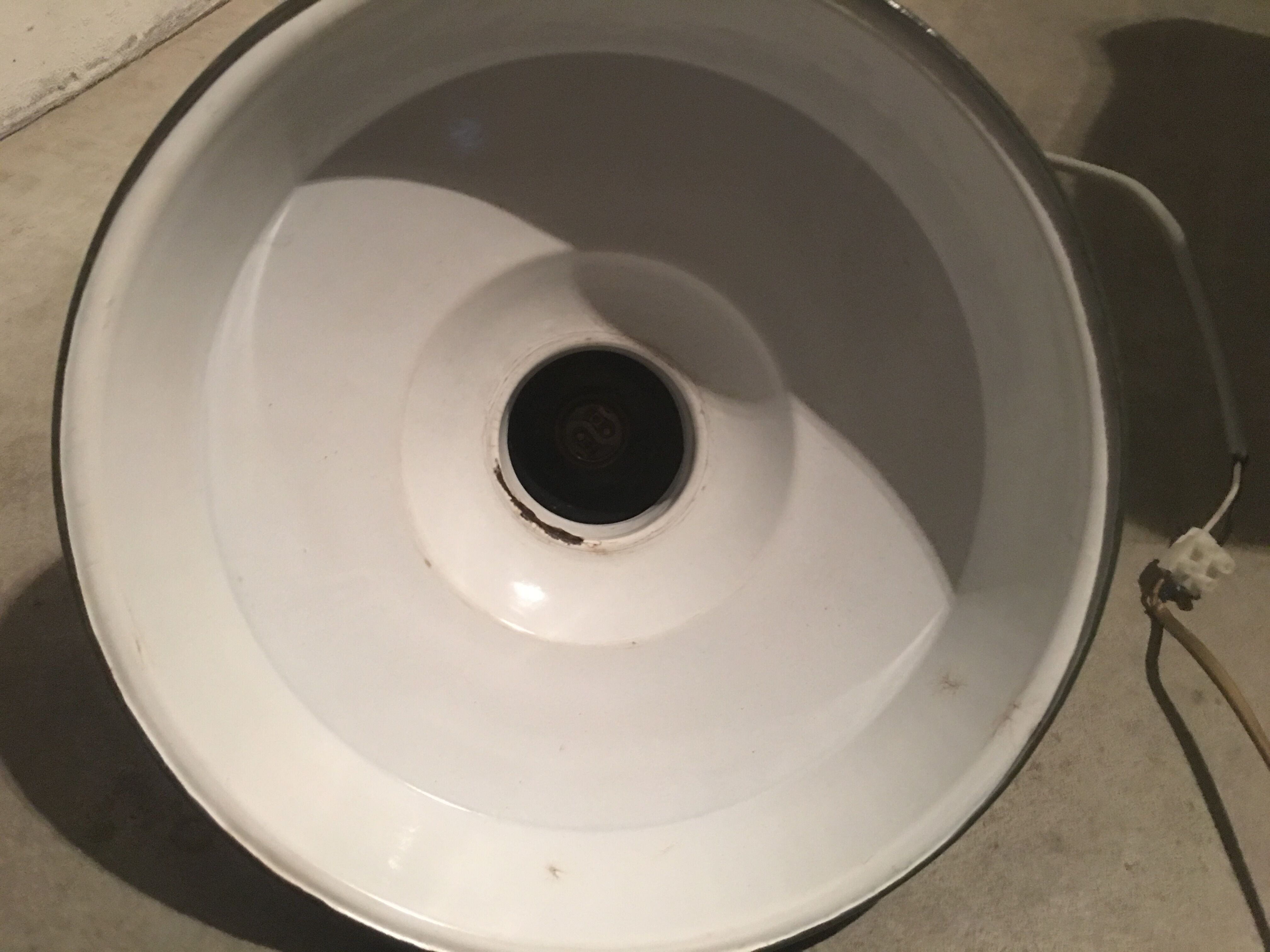 Industrial hanging of the 1950s