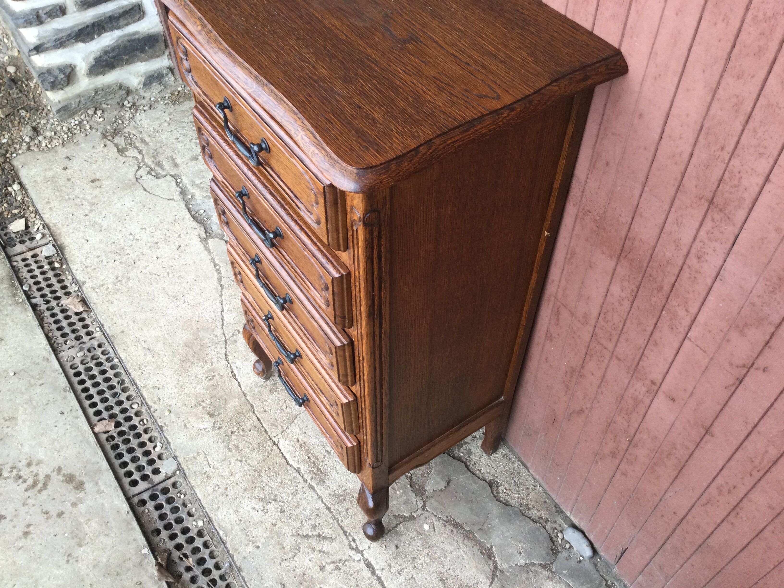 Chiffonnier
