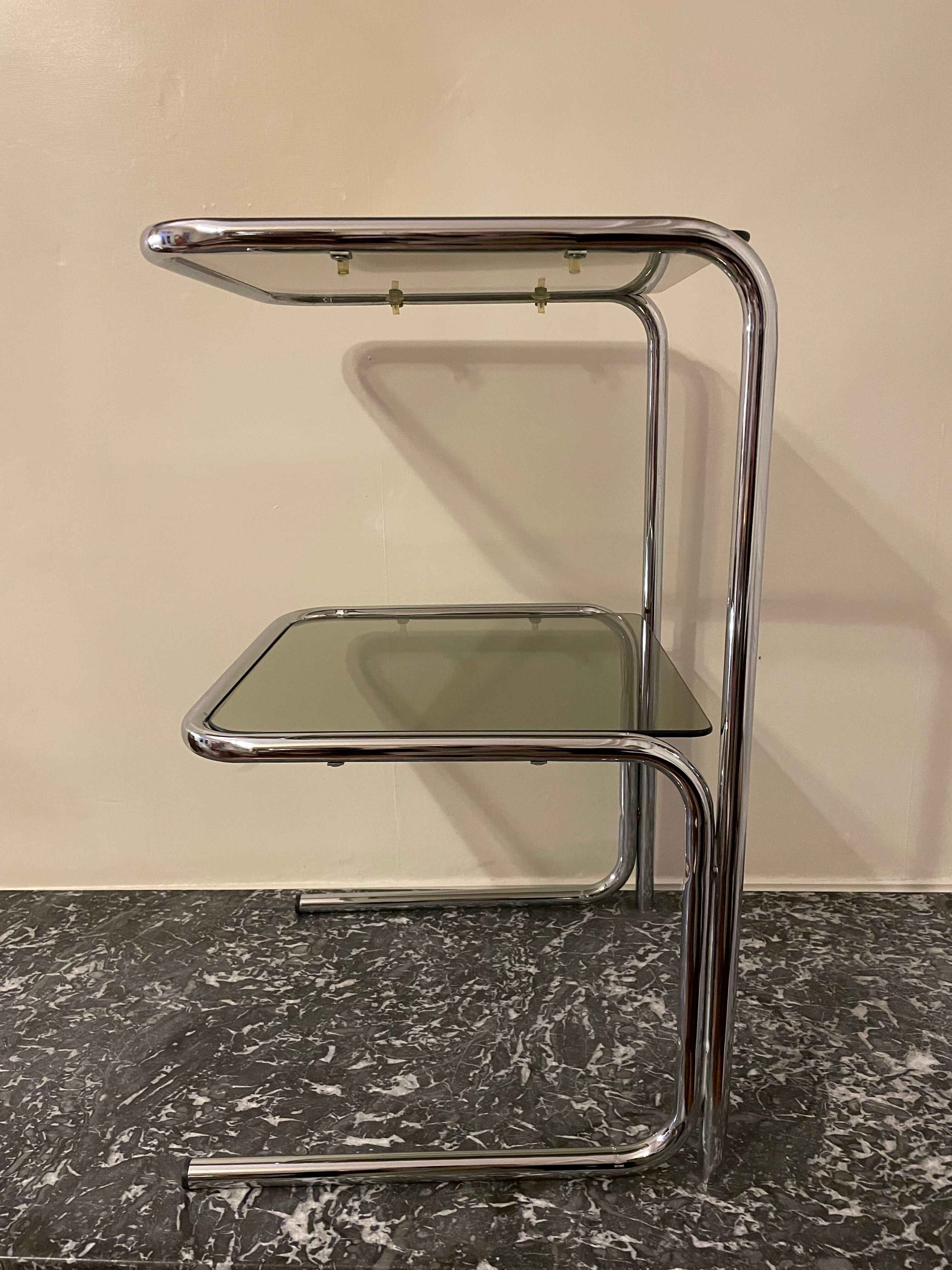 Table d’appoint chromée vintage 1970