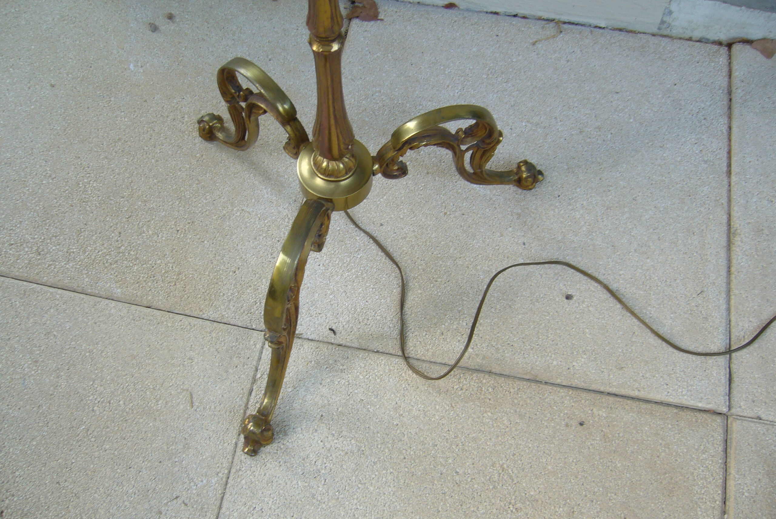 Bronze tripod floor lamp