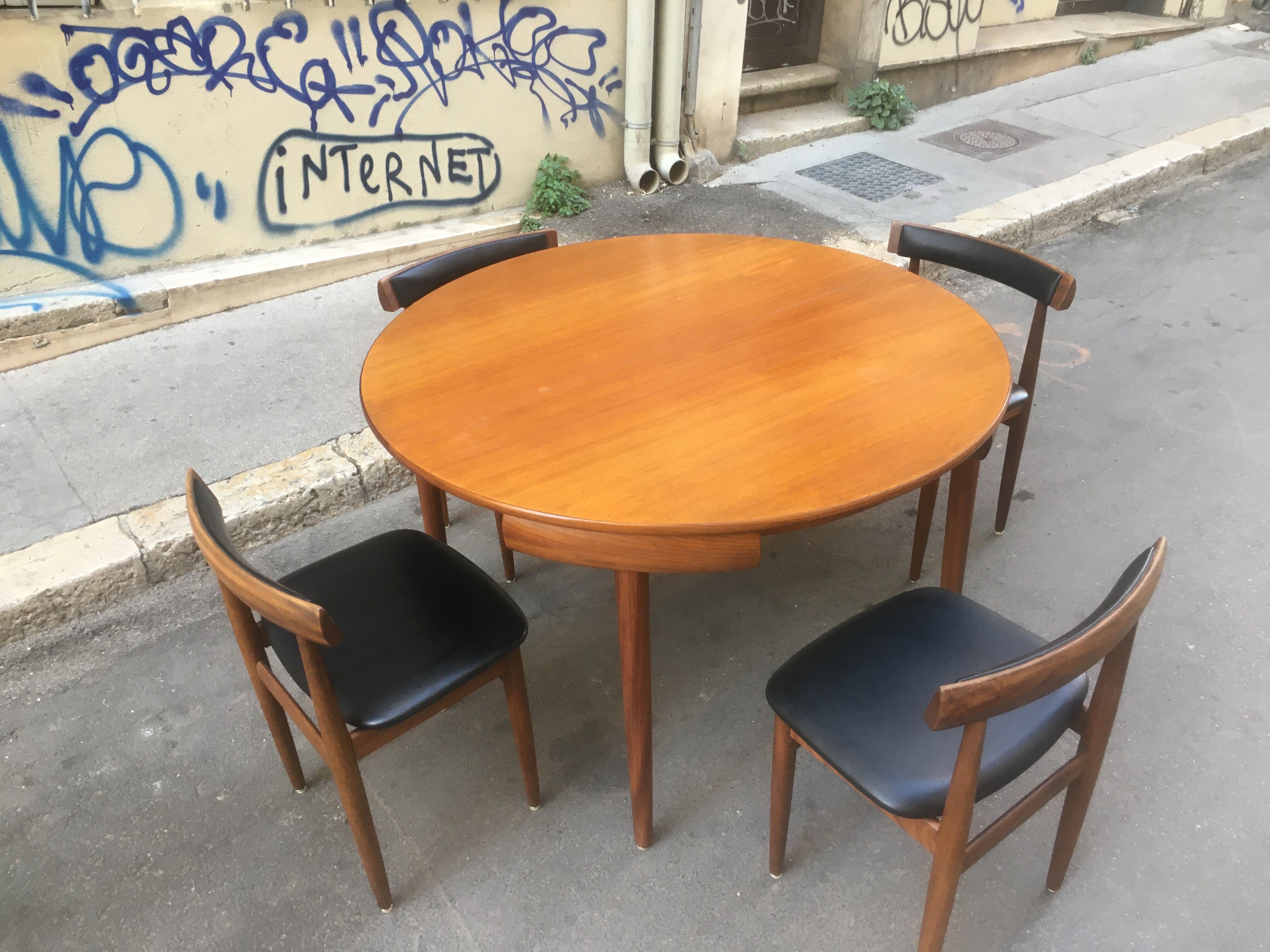 Teak table and chairs by Hans Olsen for Frem Røjle, 1960s