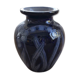 Vase artisanal à motifs fleuris