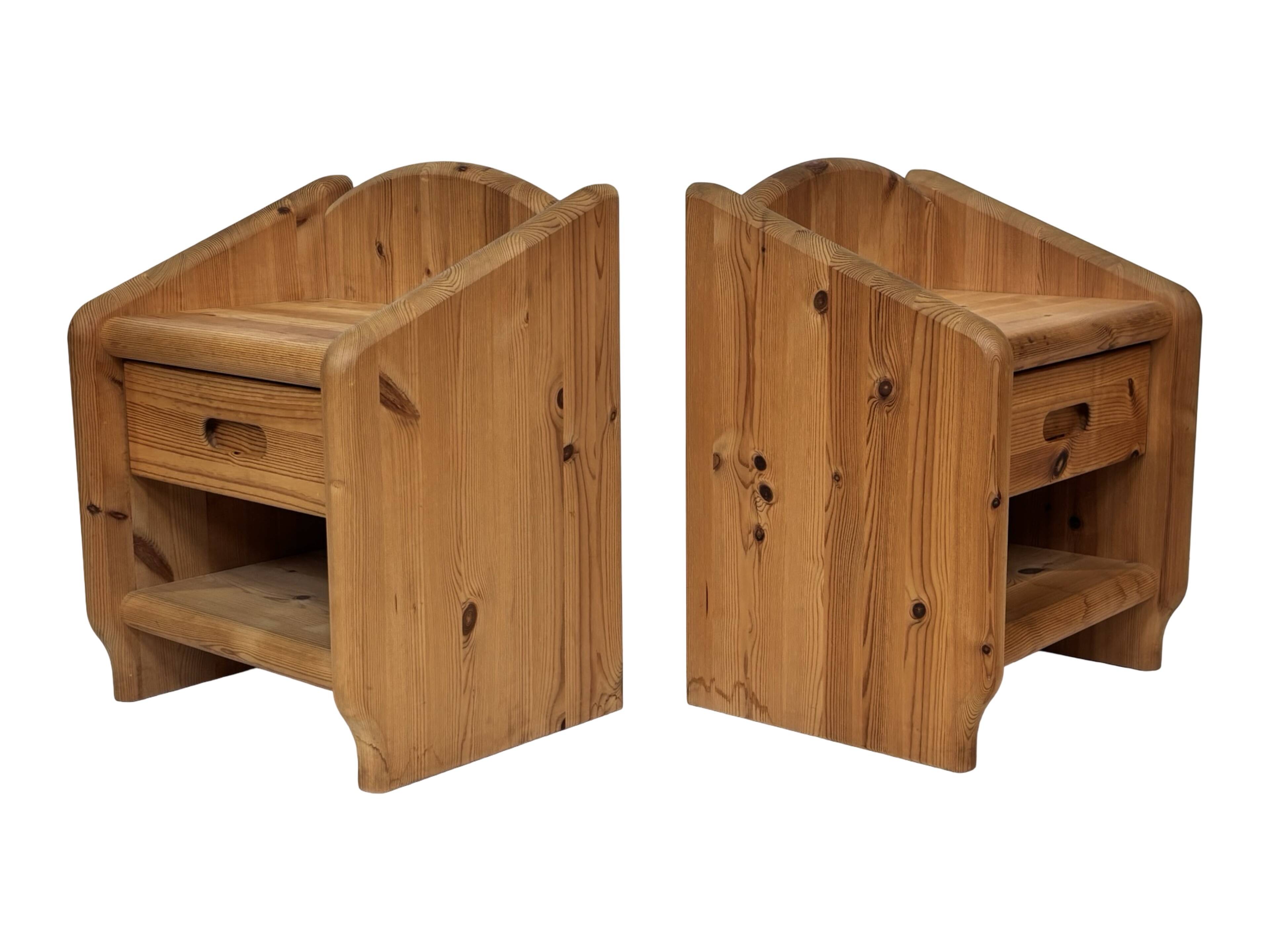 Vintage set of two pine wood bedside tables