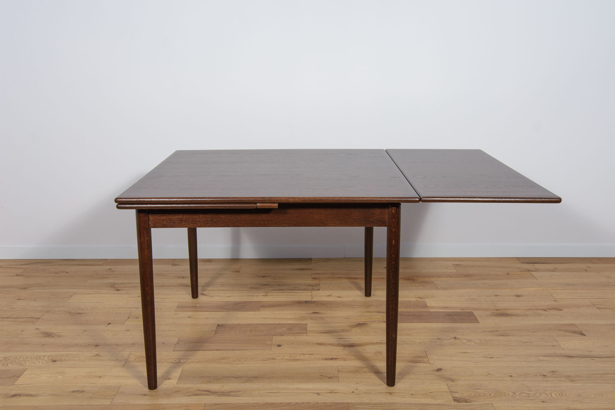 Danish Oak Extendable Dining Table, 1960s