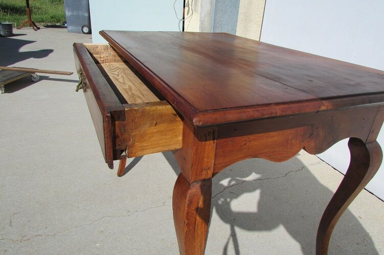 Writing table Louis XV , era Restoration, in cherry