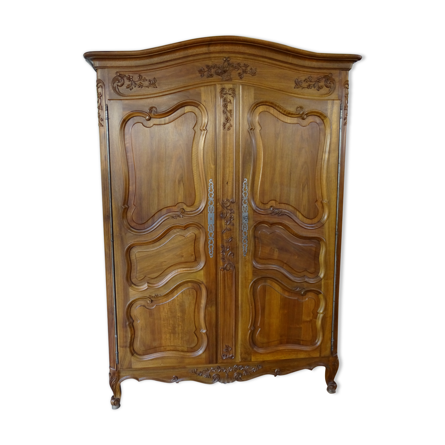 Provencal wardrobe