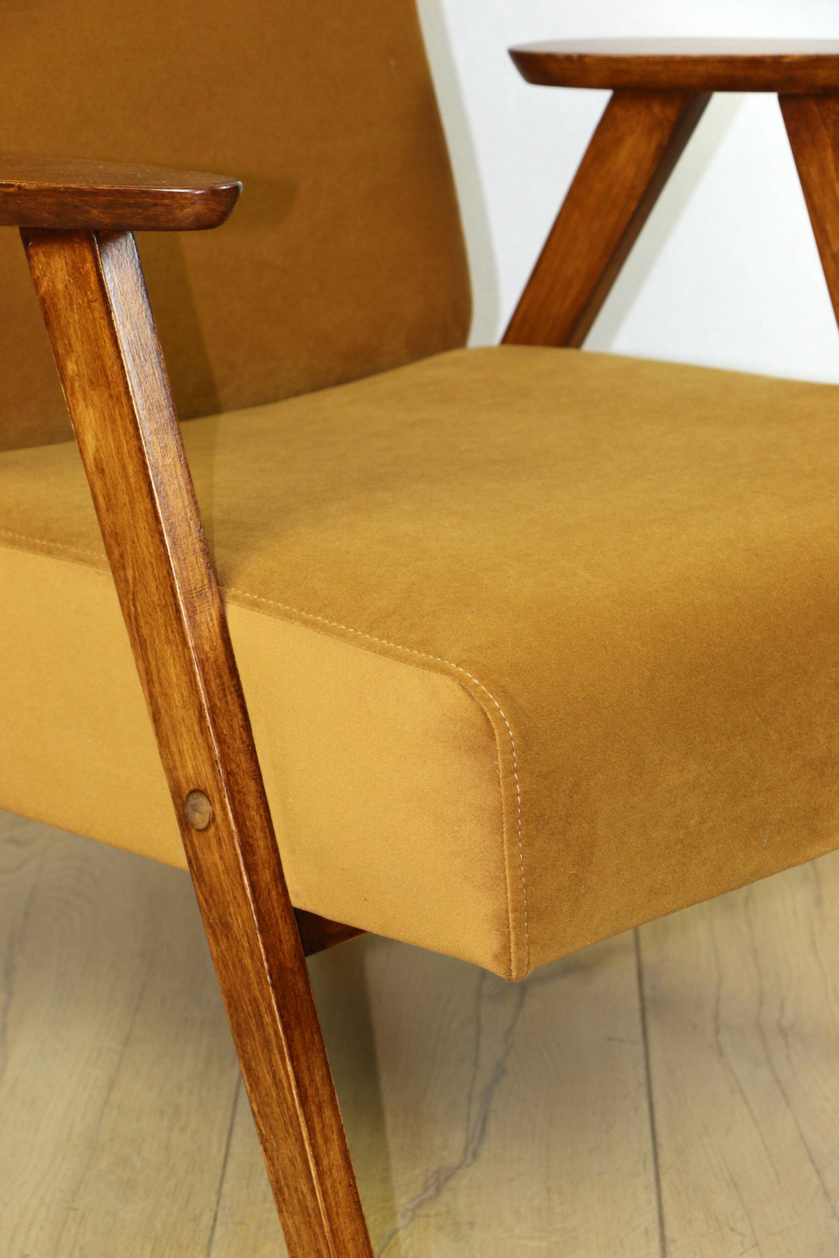 Classic vintage golden velvet armchair Jade - like Chierowski model - 2 pieces available