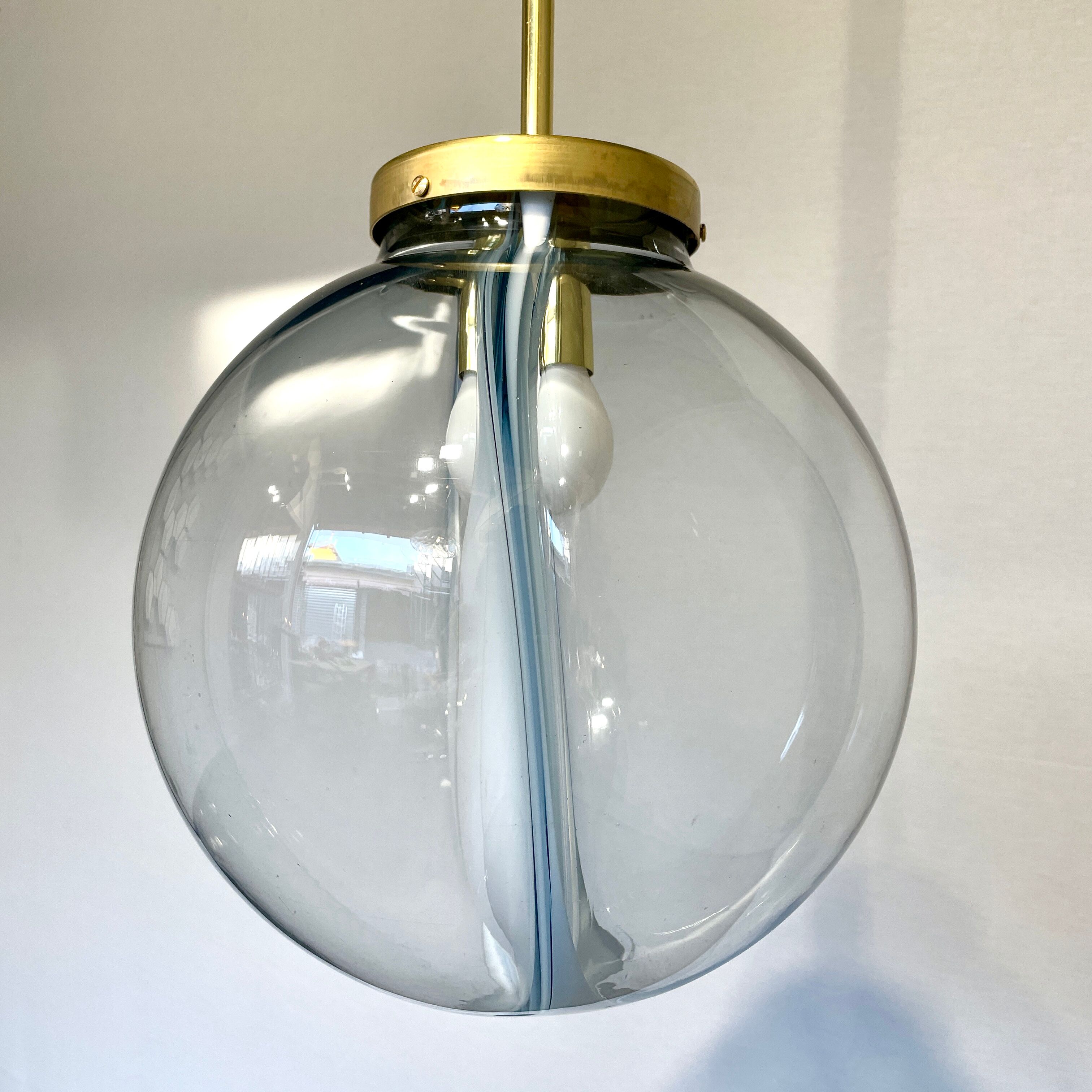 Murano glass globe "Menbrane"