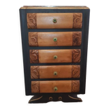 Chiffonier