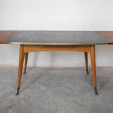 Table à manger réglable avec scène parisienne graphique, des années 1950